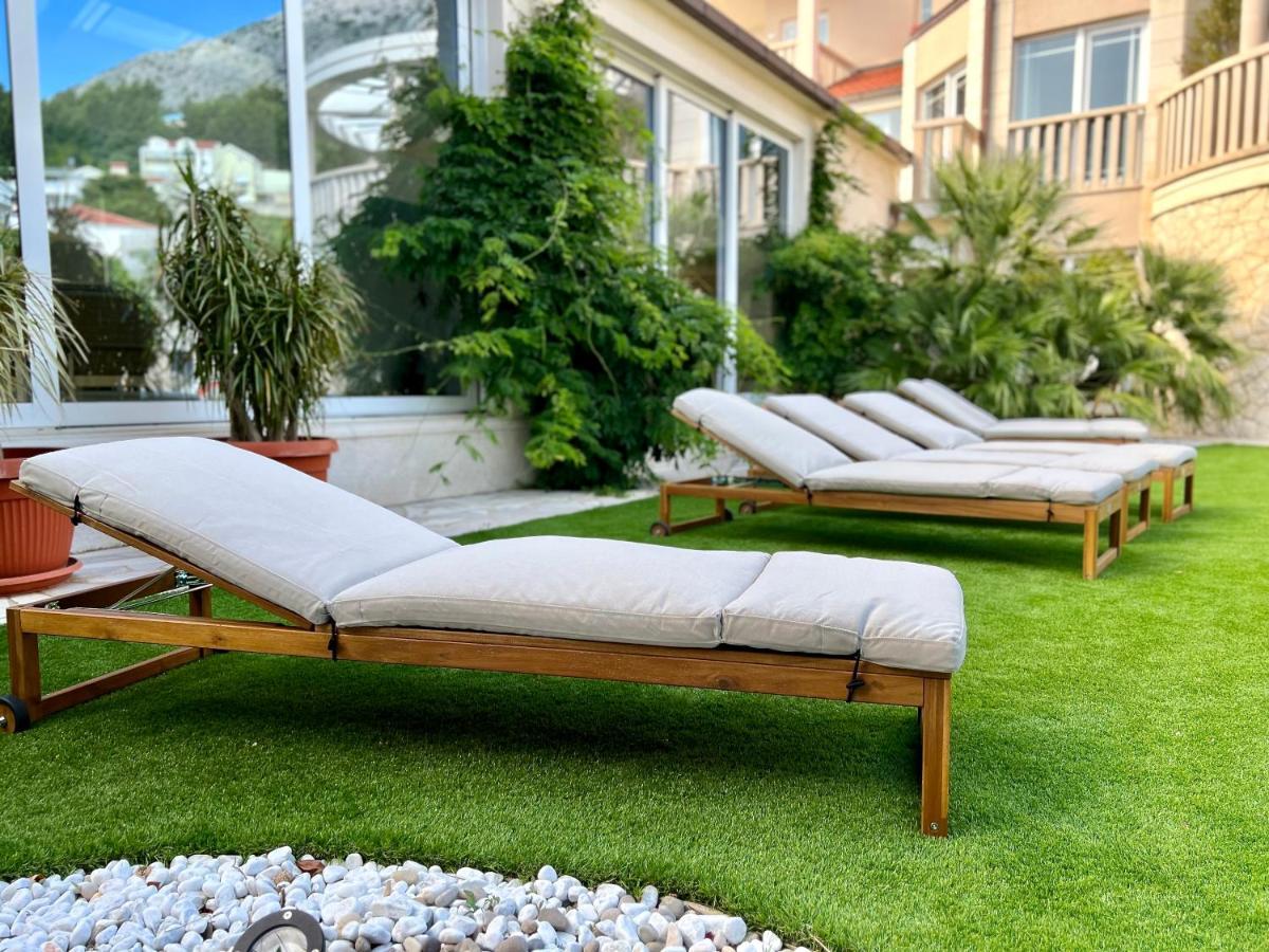 Apartment Romana I Omis