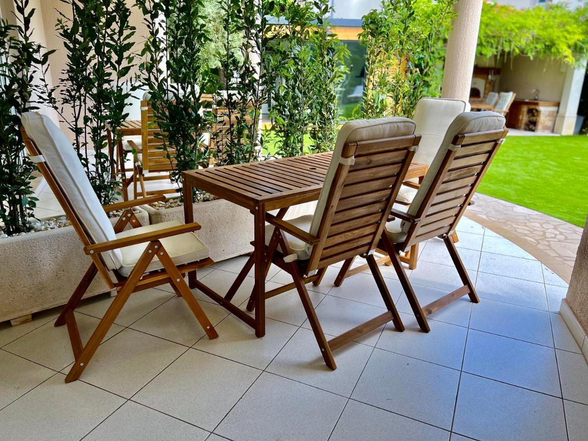 Apartment Romana I *
