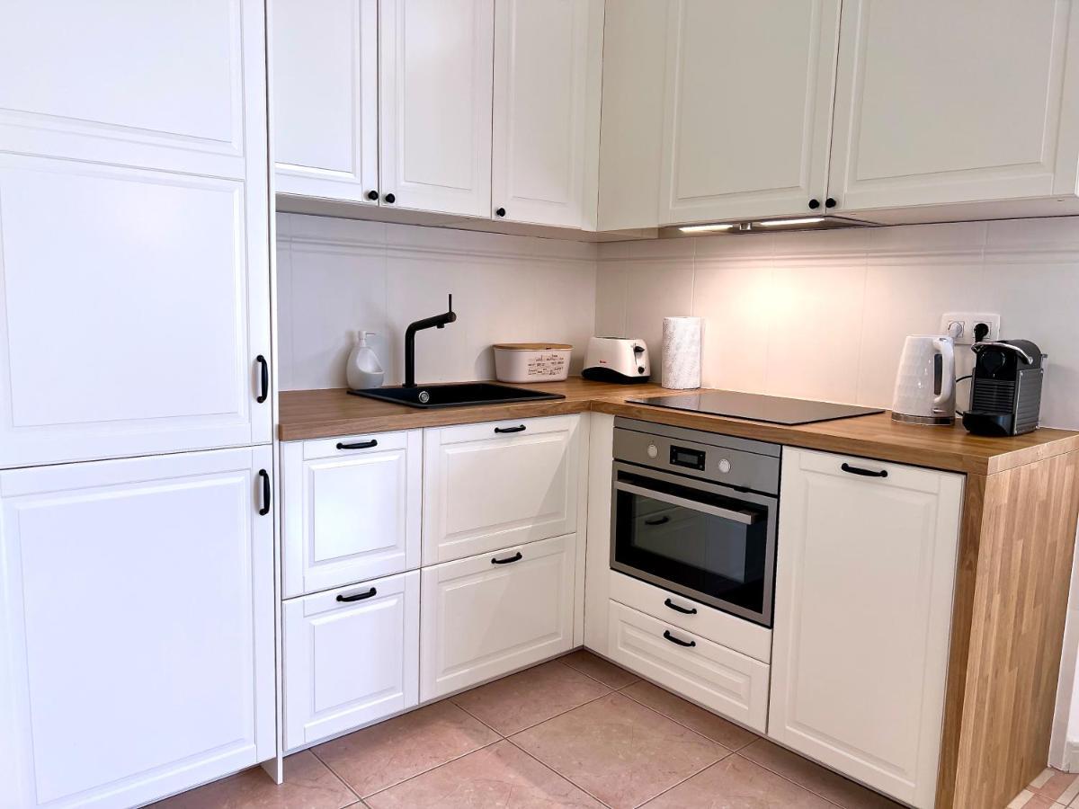 Apartment Romana I Omis
